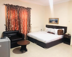 Khách sạn Mayors & Diplomats Suites Opebi (Lagos, Nigeria)