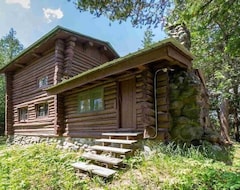 Entire House / Apartment Glacial Esker Bunkhouse - Spacious Lakeside Rustic Lodge (Isabella, USA)