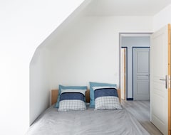 Cijela kuća/apartman Casa Violetta - Three Bedroom House, Sleeps 6 (Saint-Martin-des-Champs, Francuska)