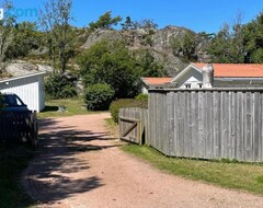 Toàn bộ căn nhà/căn hộ Trevligt Hus & Sjobod I Mysiga Mollosund, Tangen. (Orust, Thụy Điển)