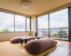 Kaya Resort Kourijima (Nakijin, Nhật Bản)