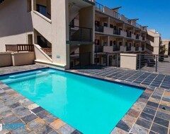 Toàn bộ căn nhà/căn hộ Sancta South Coast 2 Bedroom Apartment (Scottburgh, Nam Phi)