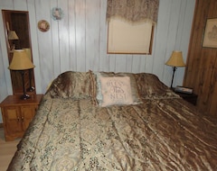 Cijela kuća/apartman Welcome To The Owls Nest Cabin Nc; Your “home-away-from-home” Retreat (Hutto, Sjedinjene Američke Države)