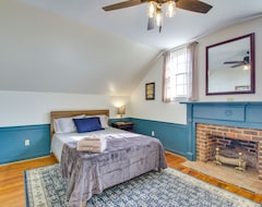 Toàn bộ căn nhà/căn hộ Idyllic Appomattox Home W/ Porch & Rocking Chairs! (Appomattox, Hoa Kỳ)