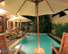 Koko talo/asunto Superb Family Friendly Villa With Pool And Only 500 Metres From Beach (Senggigi Beach, Indonesia)