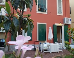 Tüm Ev/Apart Daire Independent Villa With Garden Located In The Center Of Rapallo (Rapallo, İtalya)