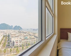 Casa/apartamento entero Bun Homestay The Most Breathtaking View 4br (Hong Gai, Vietnam)