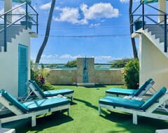 Khách sạn Vistalmar Ocean Suites (Oranjestad, Aruba)