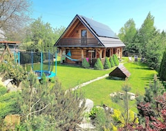 Toàn bộ căn nhà/căn hộ A Beautiful Wooden House With A Sauna And Jacuzzi And A Large Garden. (Nowy Targ, Ba Lan)