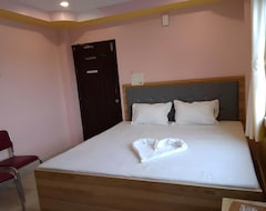 Khách sạn Hotel Mahal Kachrapara (Kalyani, Ấn Độ)