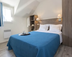 Cijela kuća/apartman Appart Confortable Sur La Côte DÉmeraude | Wi-fi + Terrain Multisports (Le Tronchet, Francuska)