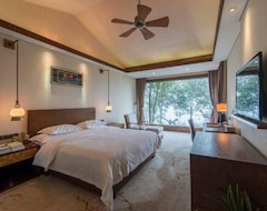 Hotel Jiucheng Shanshe Villa (Ganzhou, China)