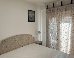 Cijela kuća/apartman Independent Two-Room Apartment With Private Outdoor Area 50 M From The Sea. Prices On Offer (Castiglione della Pescaia, Italija)
