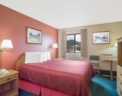 Hotel Days Inn By Wyndham Custer (Custer, USA)