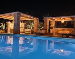 Cijela kuća/apartman Elegant Villa With Swimming Pool In Salento (Novoli, Italija)
