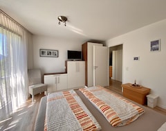 4.5-Star Apartment With Wellness In A 4-Star Hotel (Beatenberg, İsviçre)