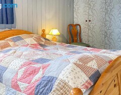Cijela kuća/apartman Beautiful Home In Kjerstad With Wifi And 5 Bedrooms (Haram, Norveška)