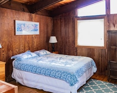 Hotel Sandbridge Beach Retreat With Great Screened Porches (Virginia Beach, Sjedinjene Američke Države)