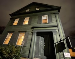 Lizzie Borden Bed & Breakfast Museum (Fall River, USA)
