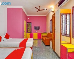 Khách sạn Oyo 82990 Dhanas Best Ambience (Puducherry, Ấn Độ)