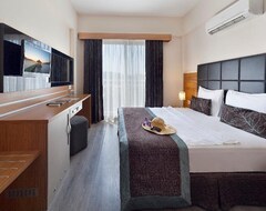 Hotel Golden Age Bodrum (Yalıkavak, Turquía)