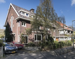 Hotelli Villa Dirkzwager (Schiedam, Hollanti)
