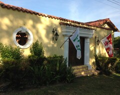 Casa/apartamento entero Villa With Garden And Sea View And Private Beach (Trujillo, Honduras)