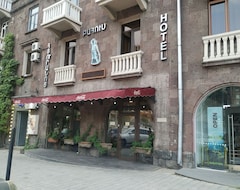 Hotel Baxos (Ereván, Armenia)