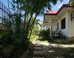 Entire House / Apartment Modern House 3 Just 1min Walk To Beach (General Luna, Philippines)