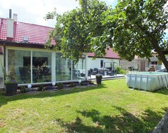 Tüm Ev/Apart Daire Beautiful Private Villa For 10 People With Private Pool, Wifi, Tv, Terrace, Pets Allowed And Par... (Goleniów, Polonya)