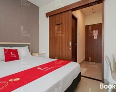 Otel Redliving Apartemen Grand Kamala Lagoon - Aoklah Property Tower Barclay North (Bekasi, Endonezya)
