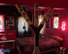 Khách sạn Love Room Du Moulin Rose (Draguignan, Pháp)