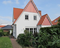 Hele huset/lejligheden 250 M V. Strand, Gehobene Ausstattung, Wlan, 4 ,kaminofen, Familienfreundlich (Dorum, Tyskland)