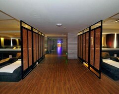 Khách sạn Jinlongtan Leisure  Business (Zhaodong, Trung Quốc)