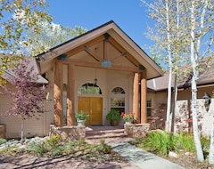 Entire House / Apartment Five-Star Dalton Ranch Vacation Home (Trimble, USA)