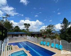 Toàn bộ căn nhà/căn hộ Finca Villa Maju K24 (Dapa, Colombia)