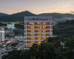 Hotel 이제 부산 (Busan, Južna Koreja)
