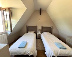 Toàn bộ căn nhà/căn hộ Comfortable House With 360° View (Hermival-Les-Vaux, Pháp)