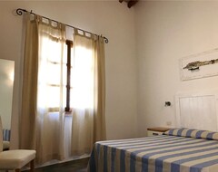Entire House / Apartment Villetta Ai Peri Trilocale 2 Camere E Terrazza Vista Mare (Rio nell'Elba, Italy)