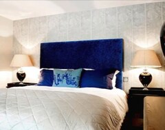 Hotel The Crown And Garter (Inkpen, United Kingdom)