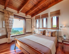 Tüm Ev/Apart Daire Four-Bedroom Villa Close To The Beach! (Theologos, Yunanistan)