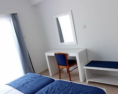 Apart Otel Flokkas Hotel Apartments (Protaras, Kıbrıs)