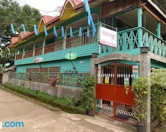 Entire House / Apartment Marloe Lodging House (Balabac, Philippines)