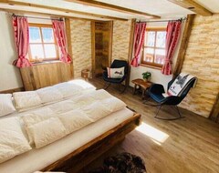Toàn bộ căn nhà/căn hộ Comfortably Furnished Chalet In Carinthia With Sauna (Großkirchheim, Áo)