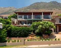 Khách sạn 18 On Kloof Guest House (Gordons Bay, Nam Phi)