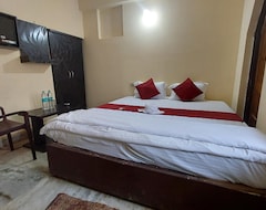 Khách sạn Goroomgo Ashok Royal Puri (Puri, Ấn Độ)