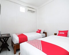 Khách sạn Reddoorz At H&W Hotel Solo (Cirebon, Indonesia)