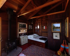 Entire House / Apartment Beautiful Redwood Cabin On The Atlantic Ocean, With A Fabulous Deck. (Thomaston, USA)