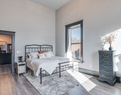 Cijela kuća/apartman Florence Vacation Rental W/ Rooftop Deck! (Florence, Sjedinjene Američke Države)