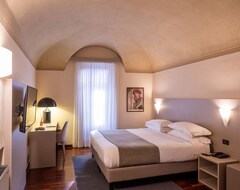 Khách sạn Hotel Boutique Antiche Mura (Saluzzo, Ý)
